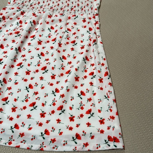 Polly Cute Dress - Picture 9 of 14